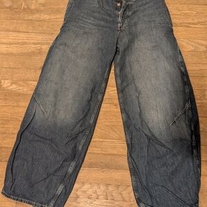 Chic Blue Wide-Leg Jeans